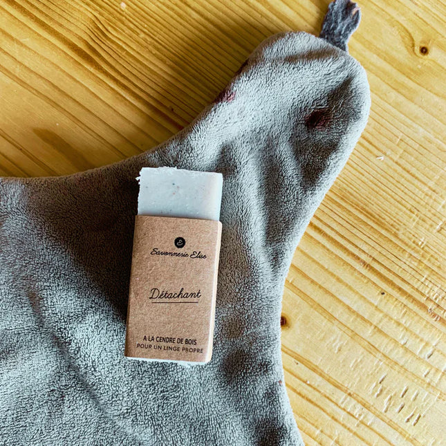 Savon détachant à la cendre de bois