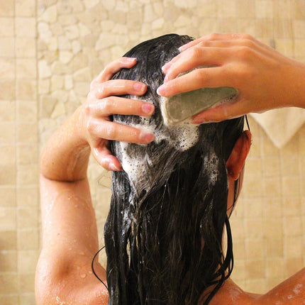Shampoing solide à l'huile de brocoli (cheveux abîmés/blouclés)
